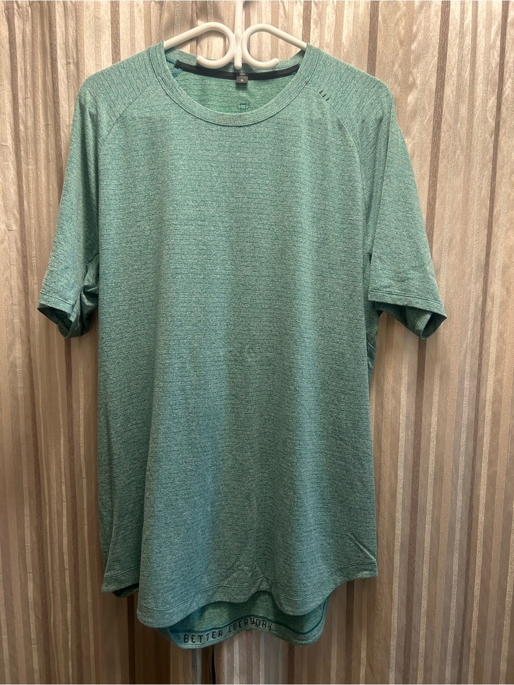 Lululemon Men's Heathered Light Mint Green Tee, Size XL